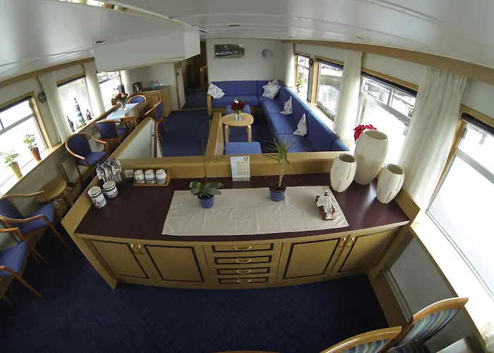 Botel Zwaantje